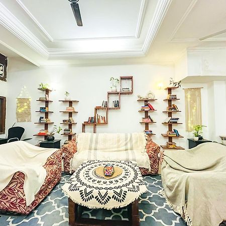 Atharva'S Homestay By Goaround Homes - Nehru Enclave Metro, South Delhi New Delhi Eksteriør billede