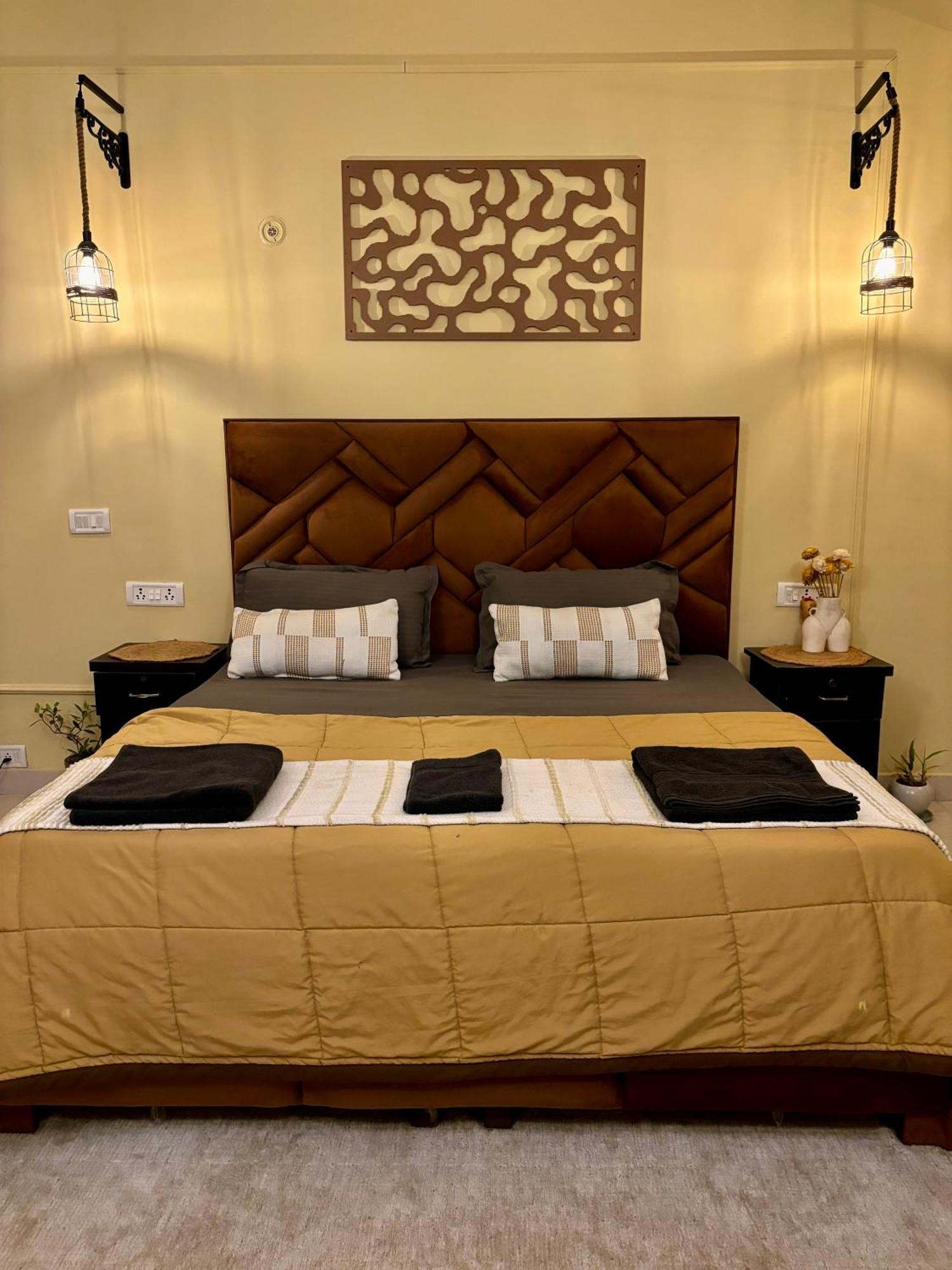 Atharva'S Homestay By Goaround Homes - Nehru Enclave Metro, South Delhi New Delhi Eksteriør billede