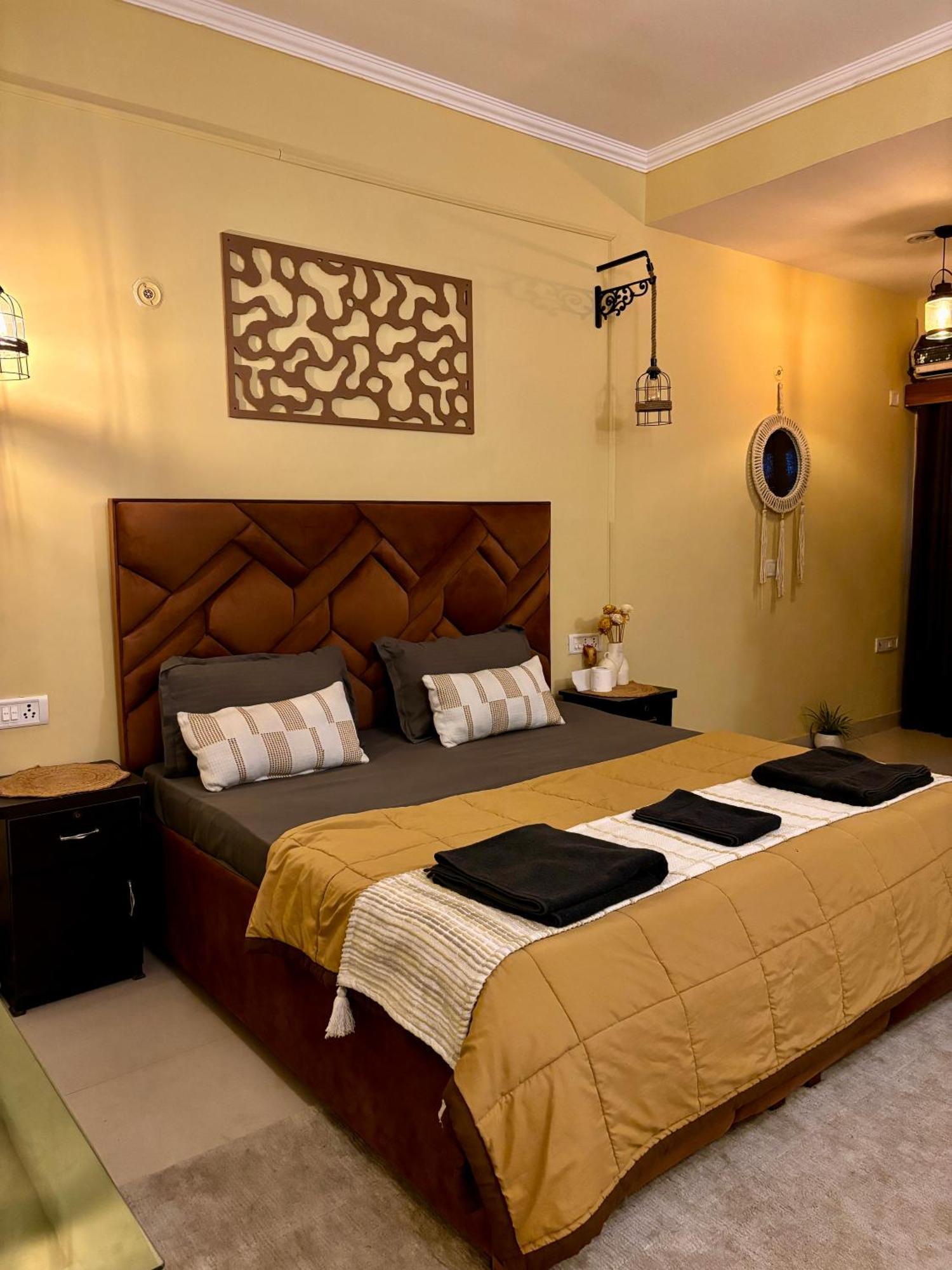 Atharva'S Homestay By Goaround Homes - Nehru Enclave Metro, South Delhi New Delhi Eksteriør billede