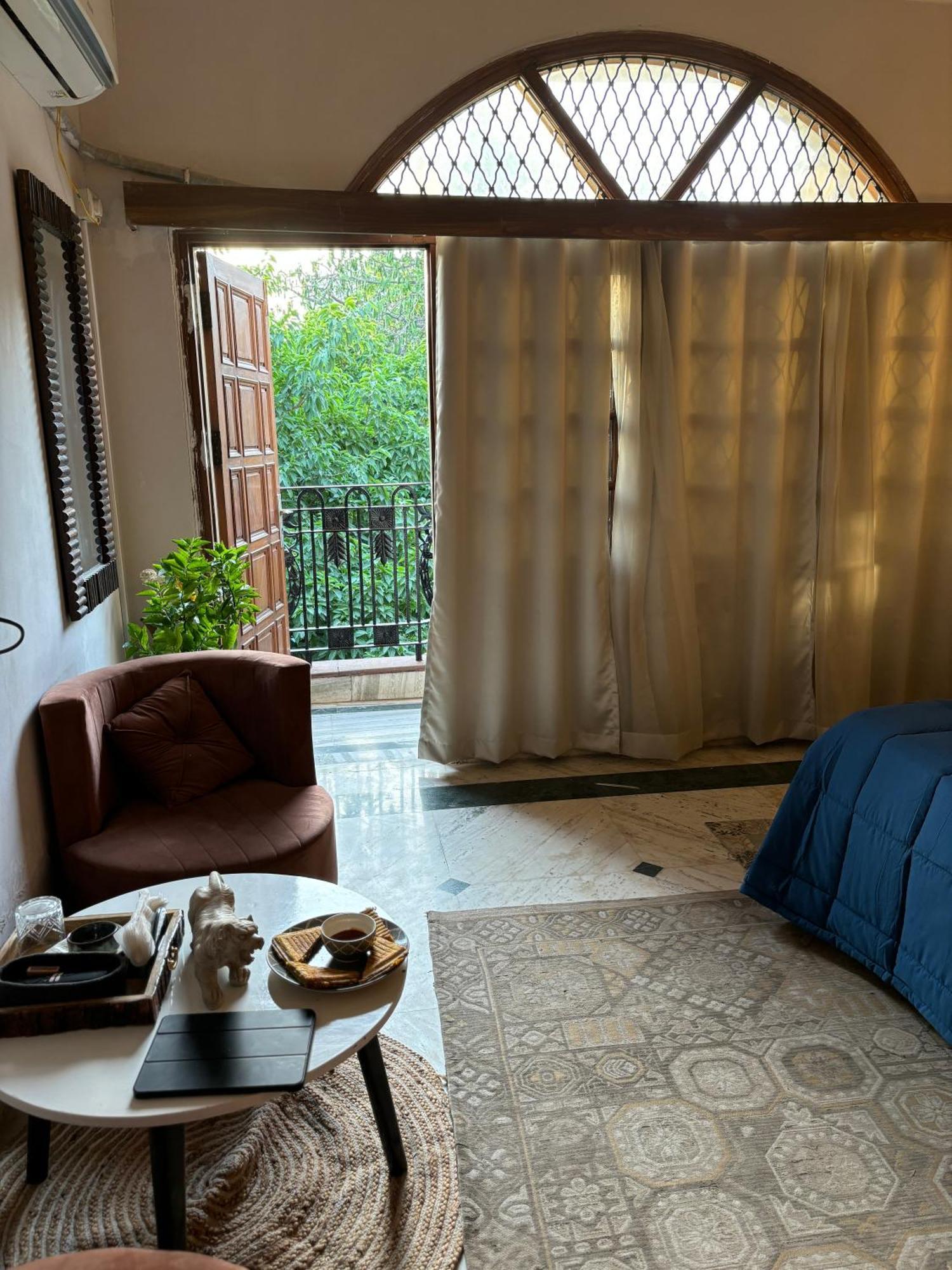 Atharva'S Homestay By Goaround Homes - Nehru Enclave Metro, South Delhi New Delhi Eksteriør billede
