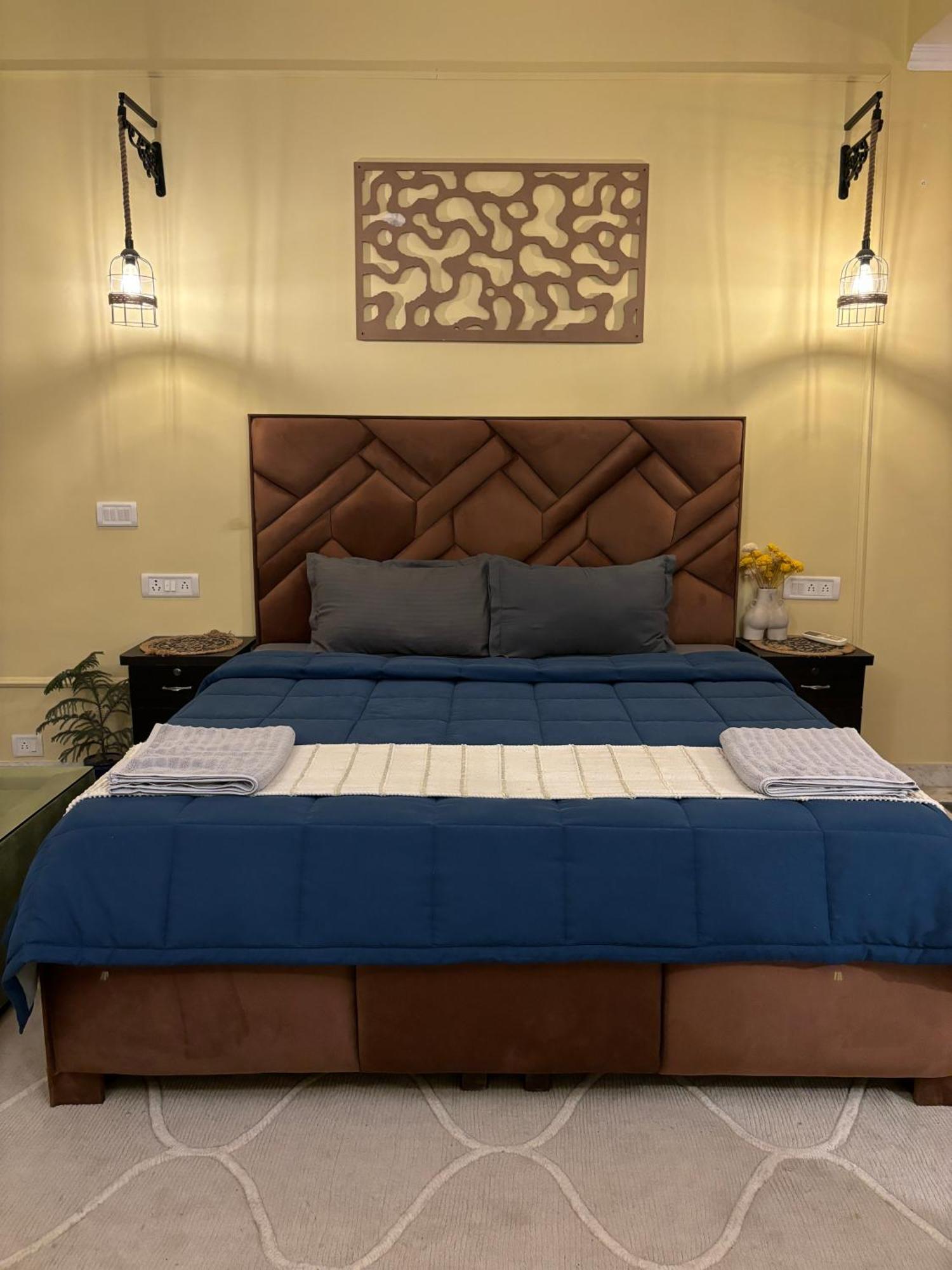 Atharva'S Homestay By Goaround Homes - Nehru Enclave Metro, South Delhi New Delhi Eksteriør billede