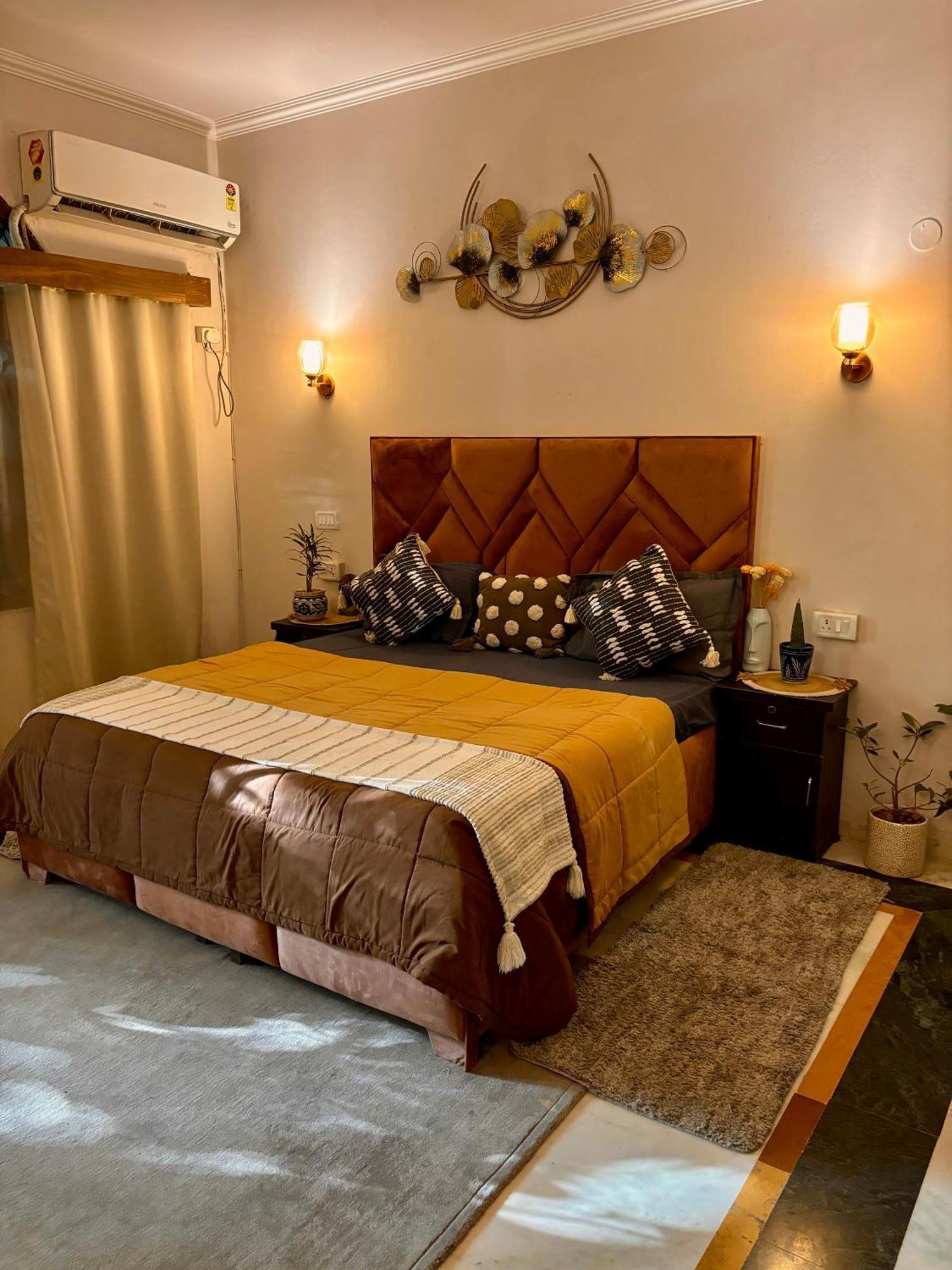 Atharva'S Homestay By Goaround Homes - Nehru Enclave Metro, South Delhi New Delhi Eksteriør billede