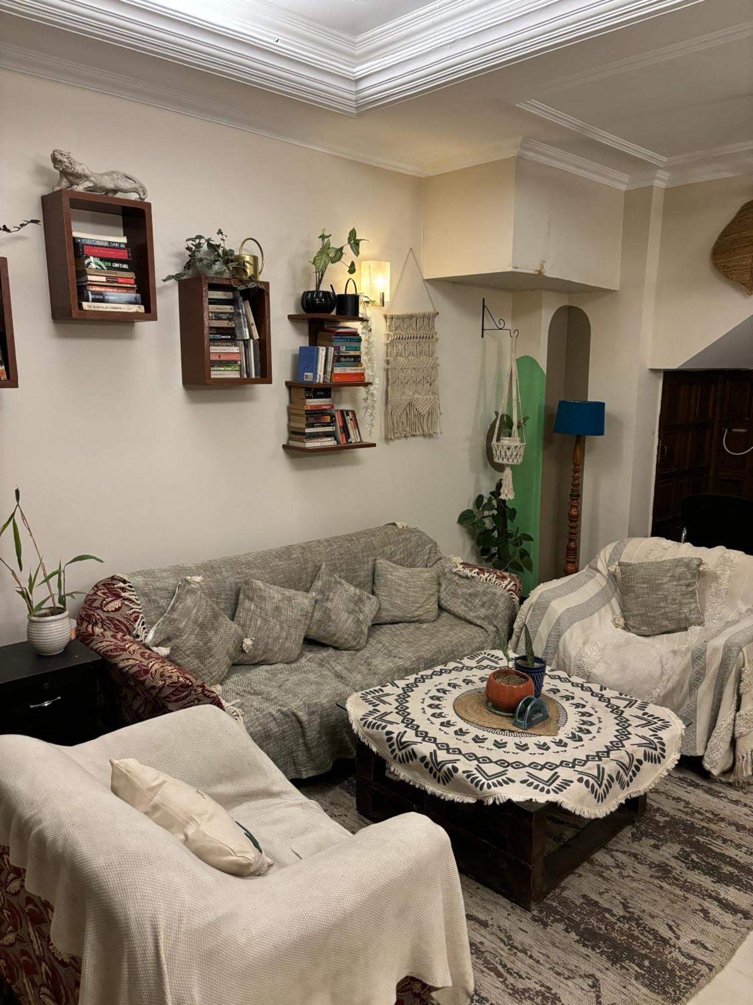 Atharva'S Homestay By Goaround Homes - Nehru Enclave Metro, South Delhi New Delhi Eksteriør billede