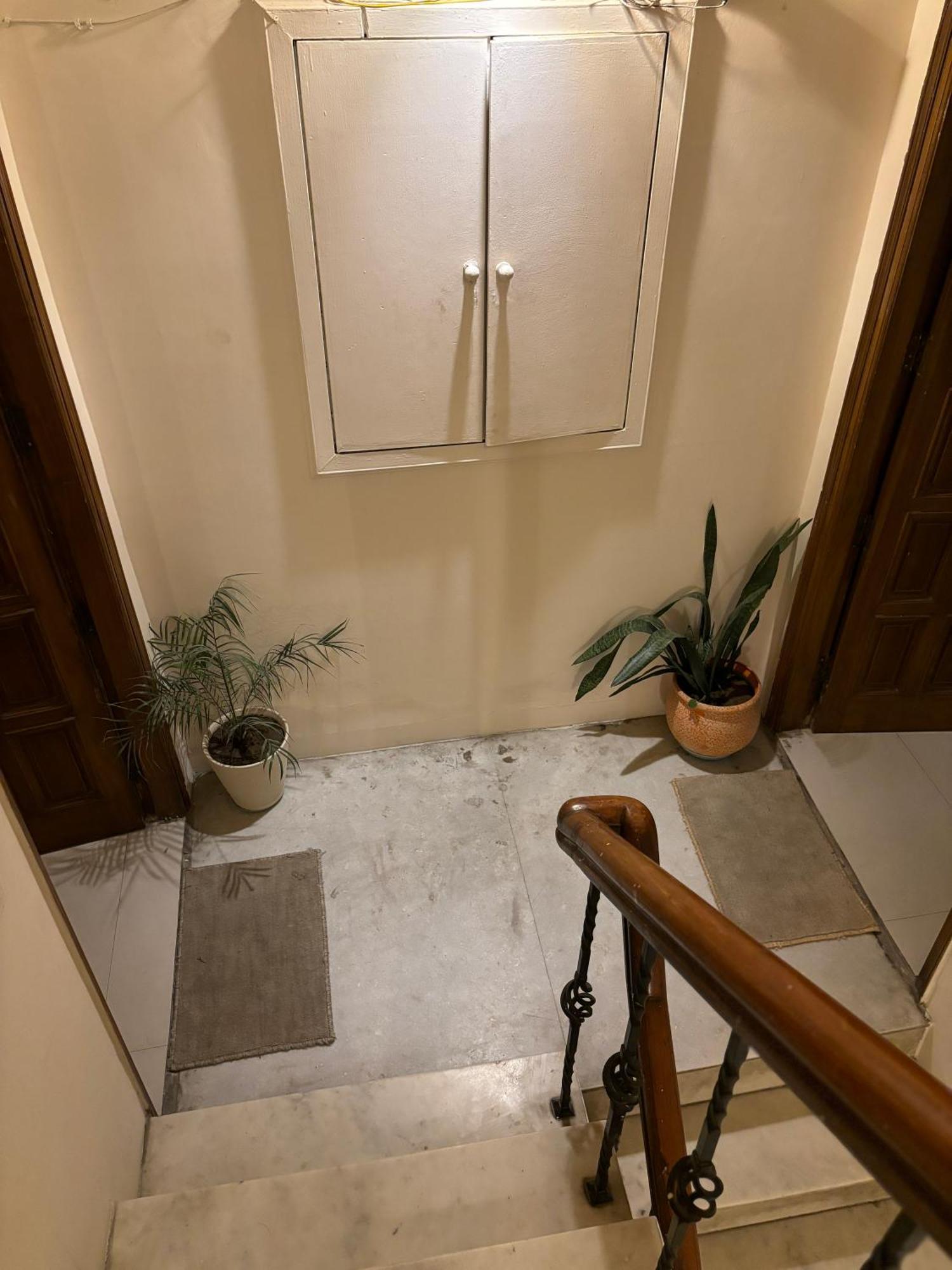 Atharva'S Homestay By Goaround Homes - Nehru Enclave Metro, South Delhi New Delhi Eksteriør billede
