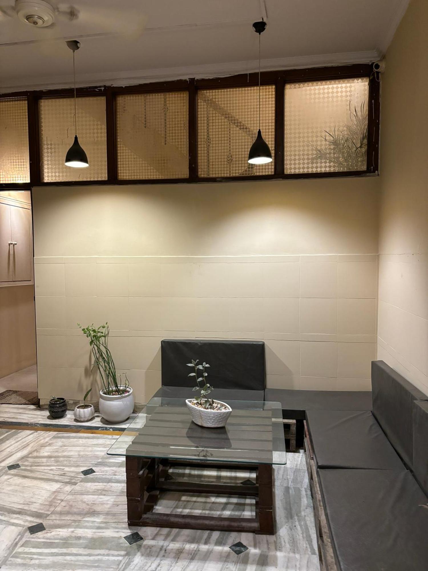 Atharva'S Homestay By Goaround Homes - Nehru Enclave Metro, South Delhi New Delhi Eksteriør billede