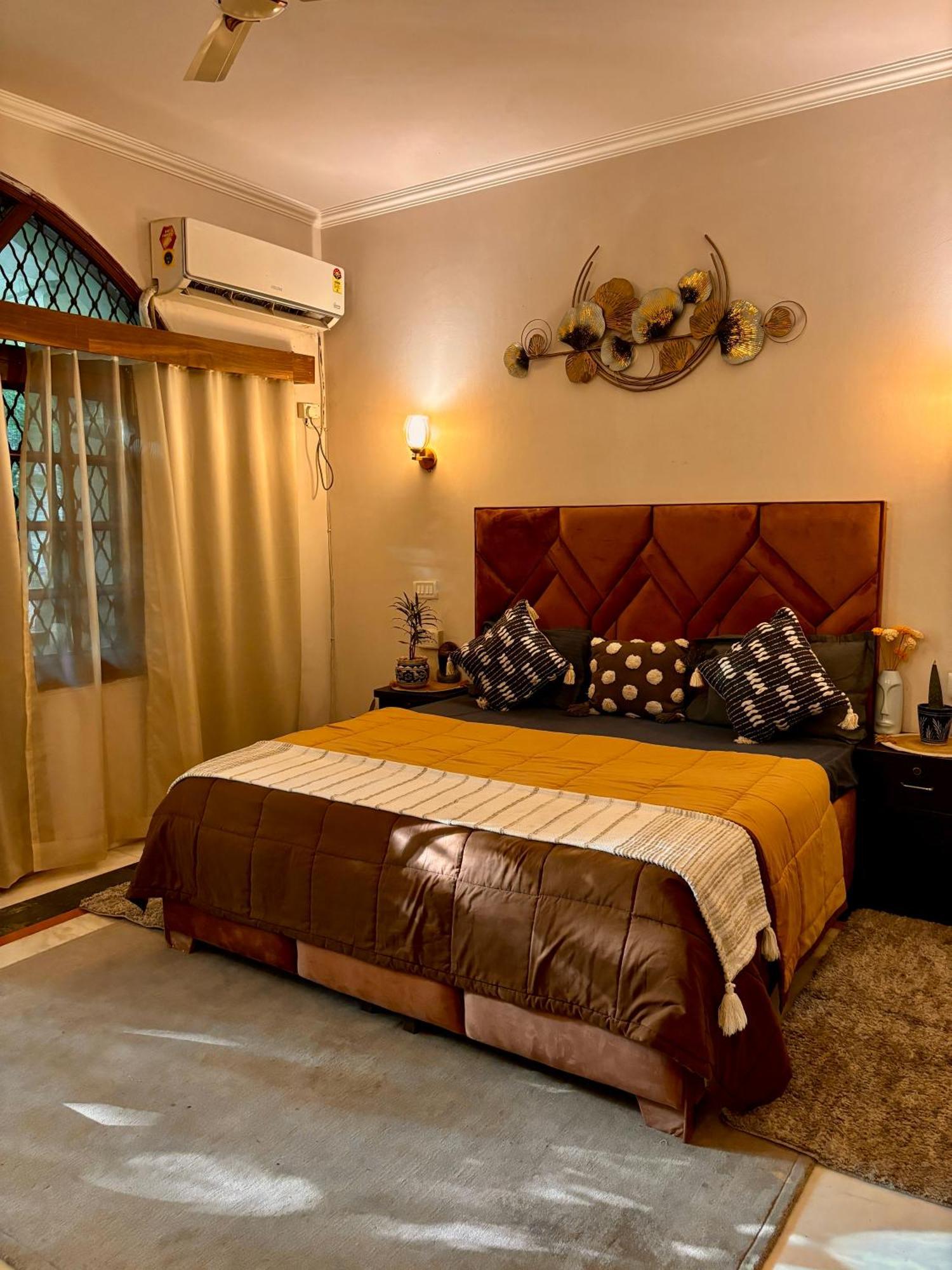 Atharva'S Homestay By Goaround Homes - Nehru Enclave Metro, South Delhi New Delhi Eksteriør billede