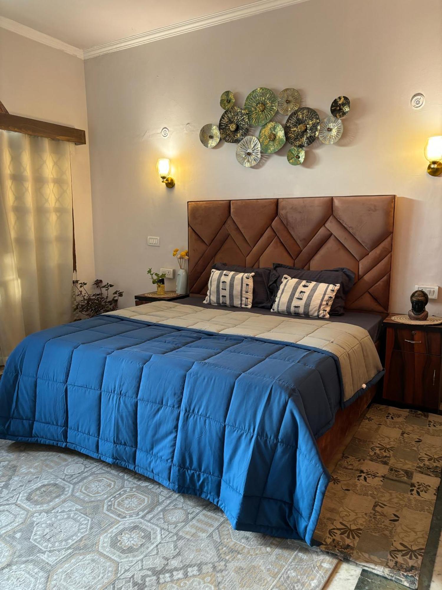 Atharva'S Homestay By Goaround Homes - Nehru Enclave Metro, South Delhi New Delhi Eksteriør billede