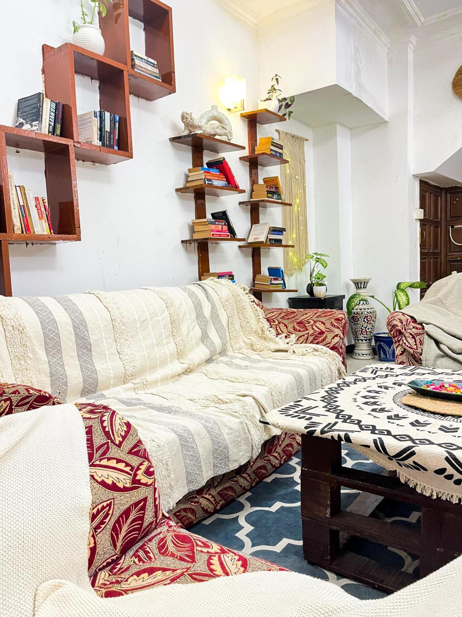 Atharva'S Homestay By Goaround Homes - Nehru Enclave Metro, South Delhi New Delhi Eksteriør billede